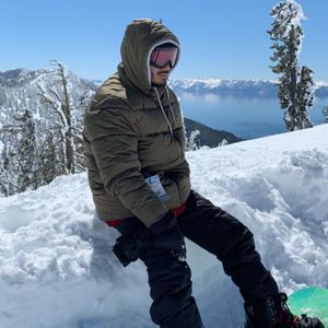 Meet your Posher, Gil